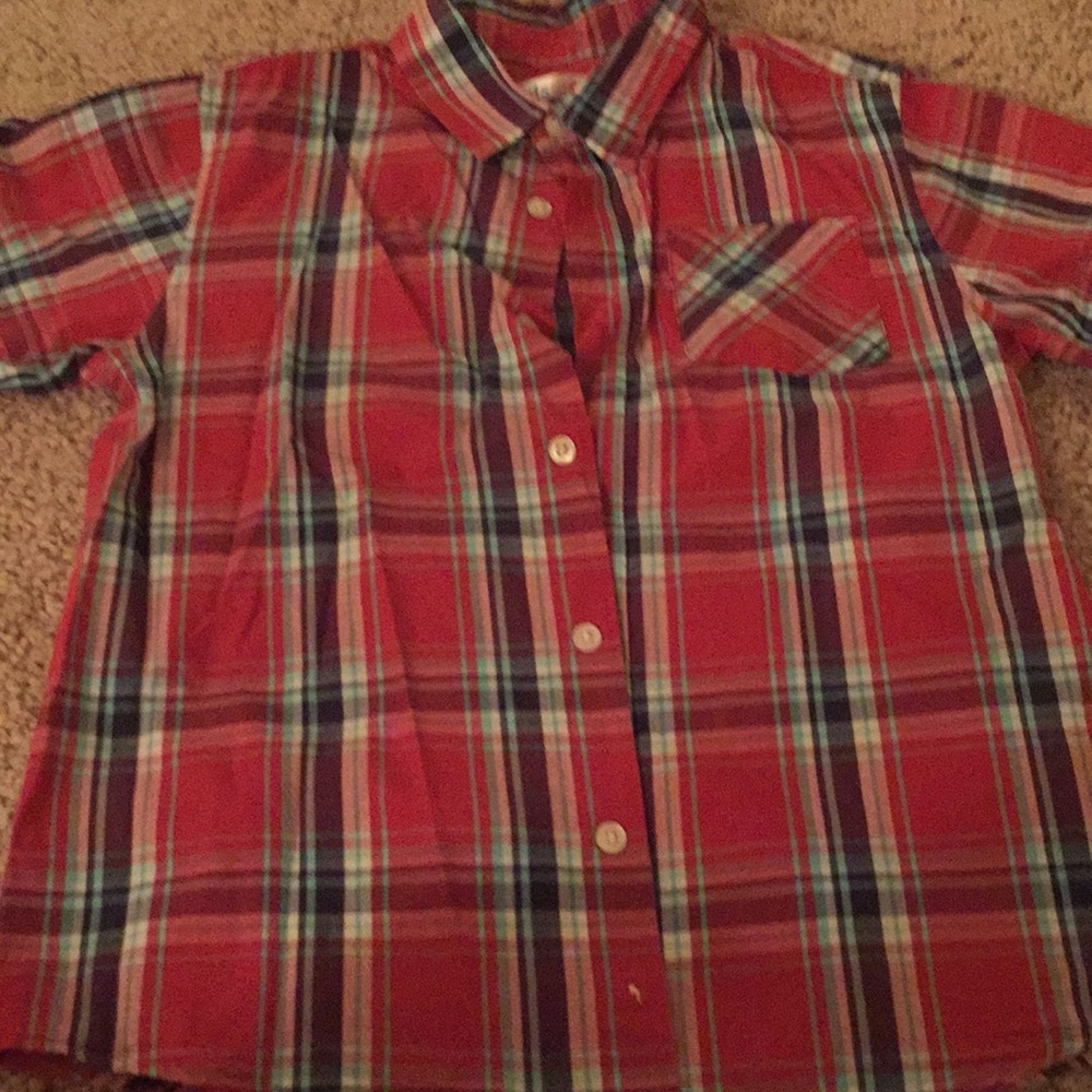 Short sleeved shirt